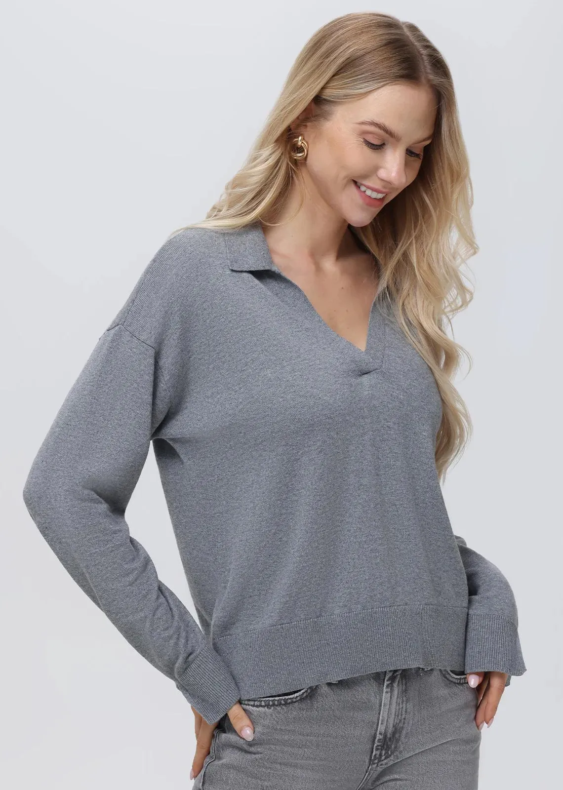 525 America Maddi: V-Neck Collar Pullover- Smoked Grey