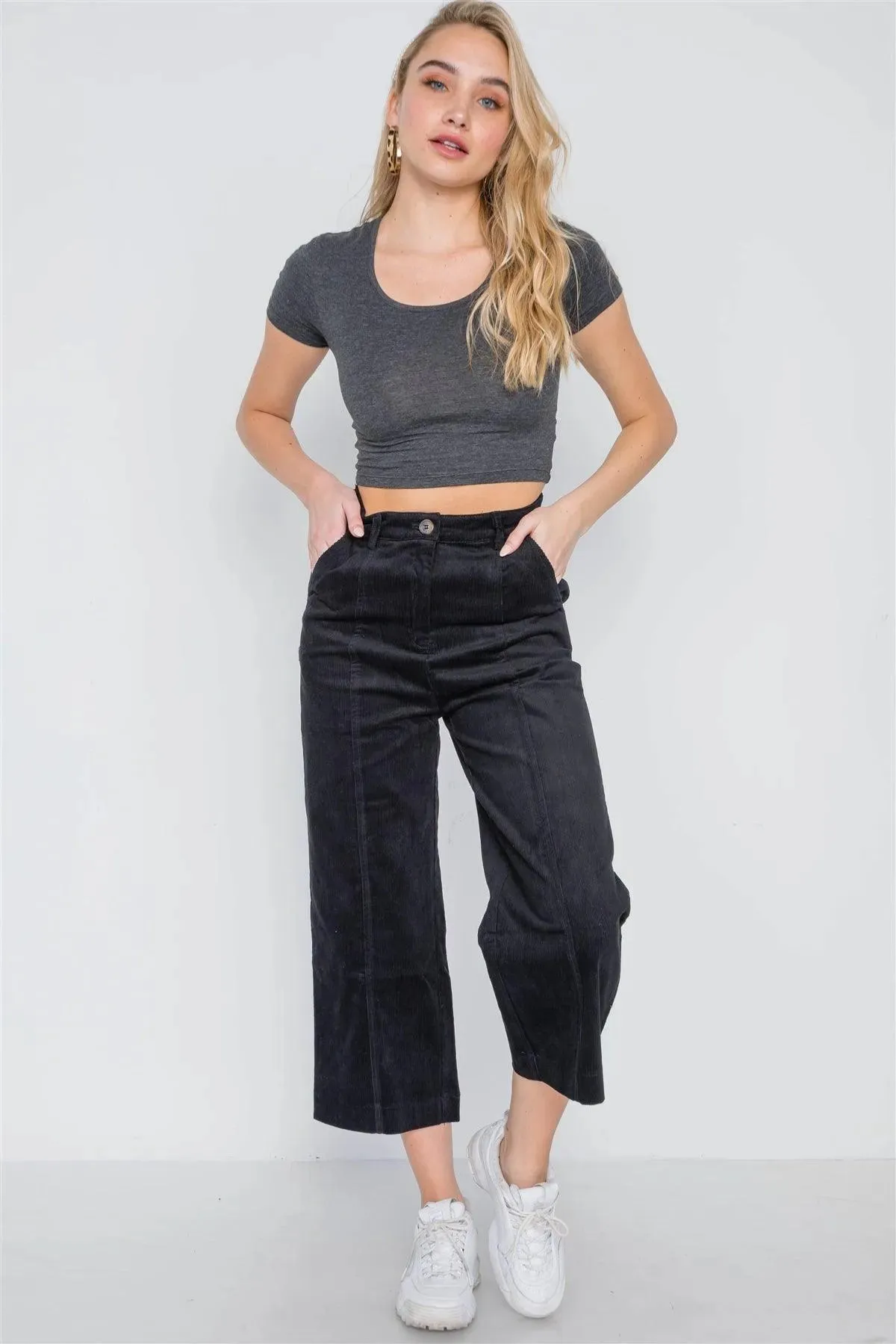 Black Corduroy Wide Leg Cropped Pants /2-1-2