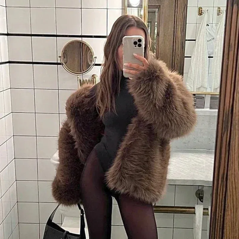 Chic Fluffy collar furry Faux Fur coat