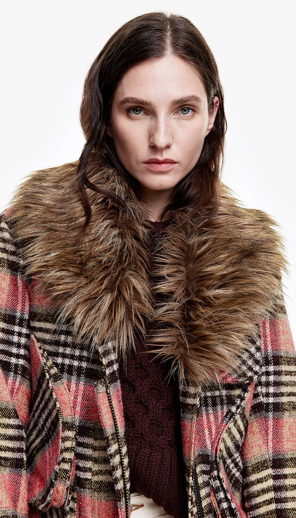 Detachable Magnetic Faux Fur Collar