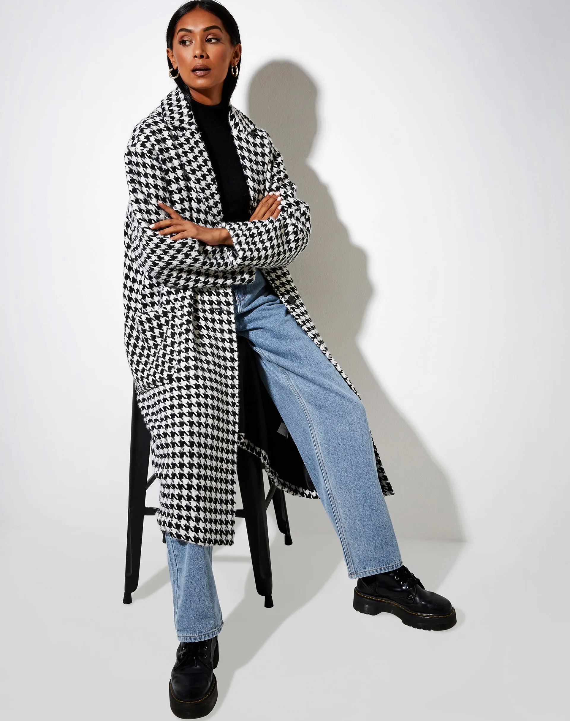 Duster Coat in Houndstooth Black and White