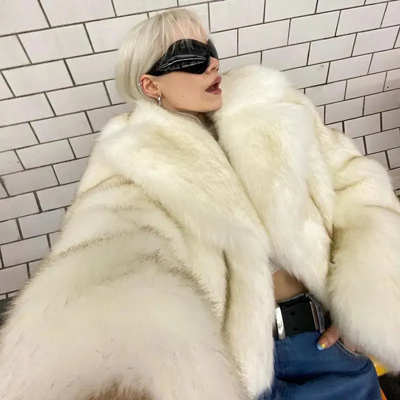 White Turned Collar Charming Faux Fur Crop Coat